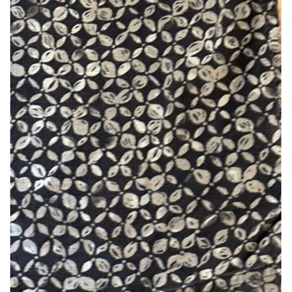 Croft & Barrow XL Mens Black & Gray Leaf Print Button-Up Short Sleeve Shirt - Picture 2 of 5